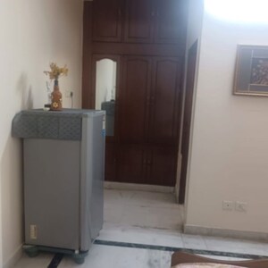 Bathroom in 1 BHK Builder Floor at Sector 49 – for Rent