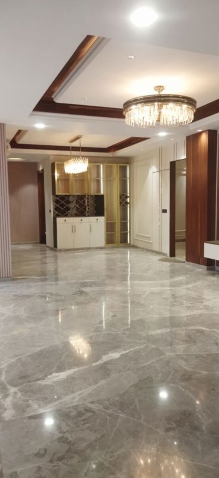 Room, unitech-uniworld-resorts-the-residences 3 Bedroom 4000 Sq.Ft. Builder Floor In Sector 33 Gurgaon 10084686