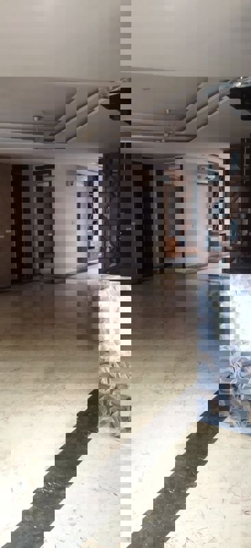 3 BHK + Pooja Room,Servant Room 4000 Sq.Ft. Builder Floor in Unitech Uniworld Resorts-The Residences