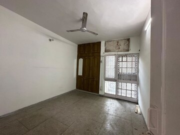 Room in 2 BHK Apartment at Dwarka – for Rent