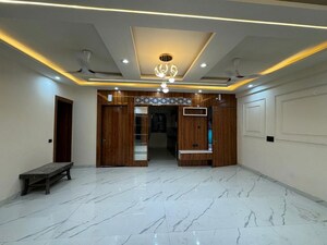 Living Room in 4 BHK Builder Floor at Shouryapuram, Lal Kuan – for Sale