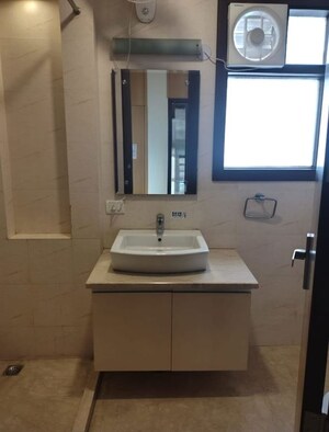 Bathroom in 3 BHK Builder Floor at Safdarjung Enclave – for Rent