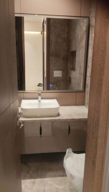 Bathroom in 3 BHK Builder Floor at Safdarjung Enclave – for Rent