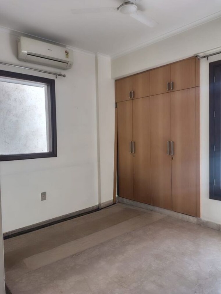 Room, safdarjung enclave 3 Bedroom 1600 Sq.Ft. Builder Floor In Safdarjung Enclave Delhi 10086961