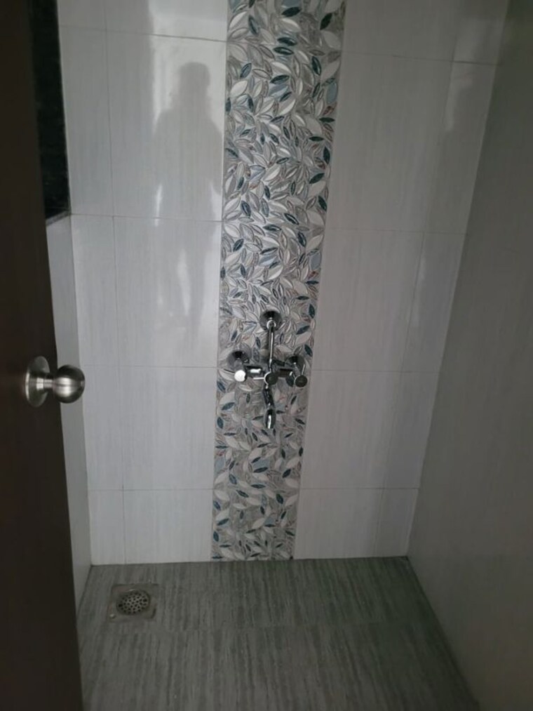 Bathroom, magarpatta-city-heliconia 1 Bedroom 610 Sq.Ft. Apartment In Hadapsar Pune 10086948