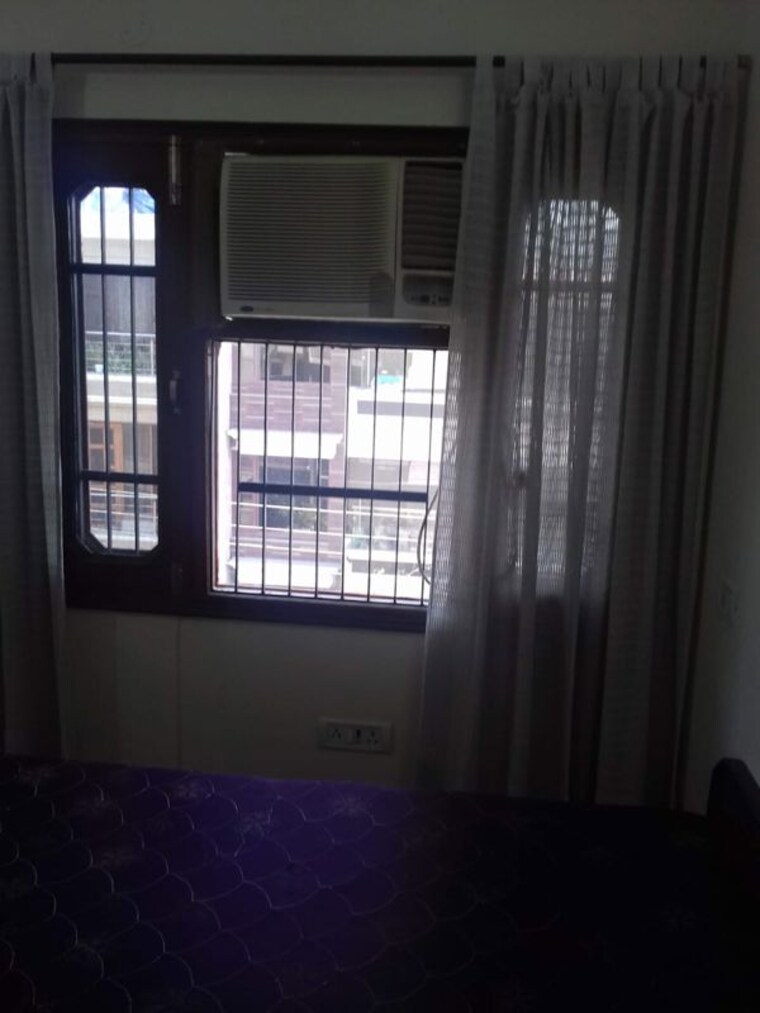 Room, sector 44 1 Bedroom 500 Sq.Ft. Builder Floor In Sector 44 Chandigarh 10087022