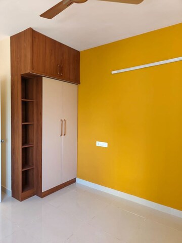 Room in 2 BHK Apartment at Sai Kalyan Ultima, Thanisandra – for Rent