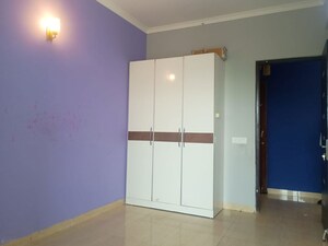 Room in 3 BHK Apartment at Gaur Sportswood, Sector 79 – for Rent