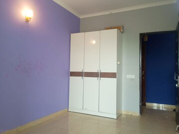 Room in 3 BHK Apartment at Gaur Sportswood, Sector 79 – for Rent