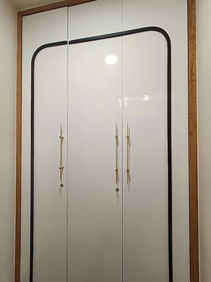 Furnished Amenities in 4 BHK Apartment at SNN Clermont, Hebbal – for Rent