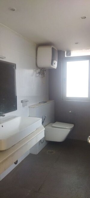 Bathroom in 5 BHK Villa at Unitech Uniworld Resorts-The Residences, Sector 33 – for Sale