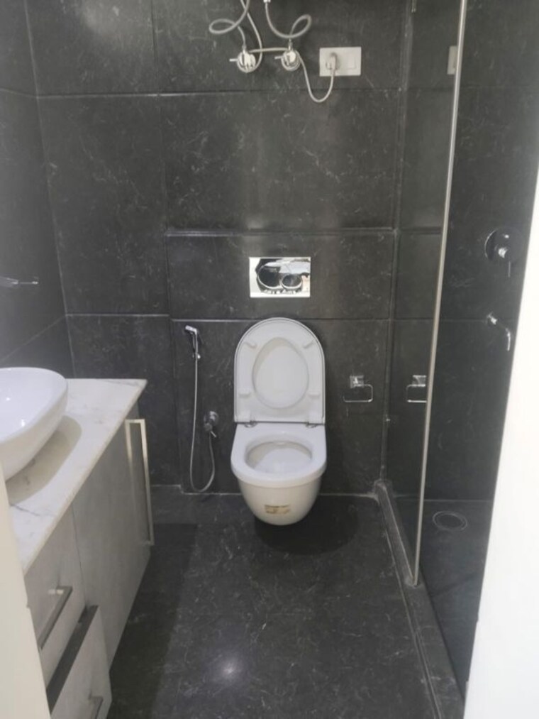 Bathroom, greater kailash ii 4 Bedroom 2000 Sq.Ft. Builder Floor In Greater Kailash ii Delhi 10087157