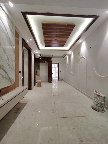 Building Lobby in 3 BHK Builder Floor at Satyam Vayu Extension Phase I, Chhapraula – for Sale