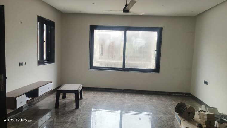 Room, unitech-uniworld-resorts-the-residences 5 Bedroom 6880 Sq.Ft. Villa In Sector 33 Gurgaon 10086725