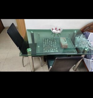 Team Area in 2 BHK Apartment at Satellite Garden, Goregaon East – for Rent