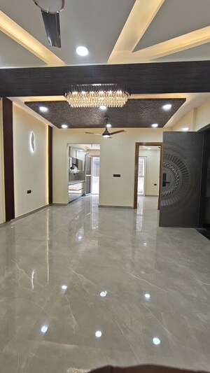 Room in 3 BHK Builder Floor at BPTP District 3, Sector 85 – for Sale