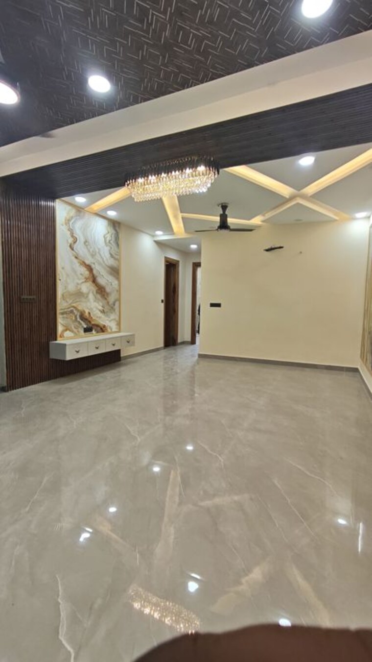 Room, bptp-district-3 3 Bedroom 179 Sq.Yd. Builder Floor In Sector 85 Faridabad 10087319