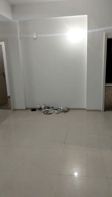 Room in 2.5 BHK Builder Floor at Vatika Xpressions, Sector 88b – for Rent