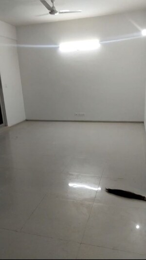 Room in 2.5 BHK Builder Floor at Vatika Xpressions, Sector 88b – for Rent