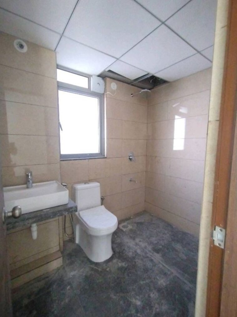 Bathroom, kalpataru-immensa 3 Bedroom 1150 Sq.Ft. Apartment In Kolshet Road Thane 10087338
