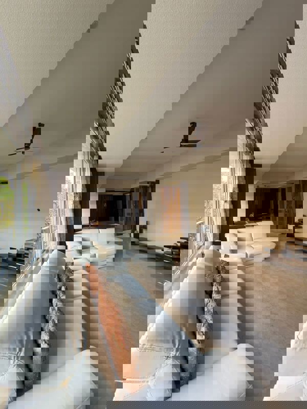 3 BHK 1100 Sq.Ft. Apartment in Seasons Avenue Khar West