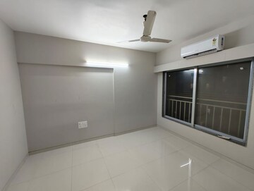 Room in 1 BHK Apartment at Harasiddh Viraaj, Malad East – for Rent