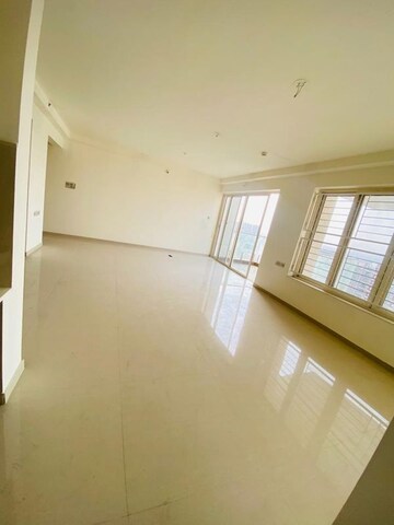 Room in 3 BHK Apartment at Pharande Puneville, Punawale – for Rent