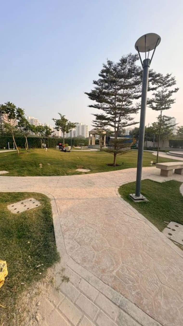 Garden, amolik-sankalp 3 Bedroom 851 Sq.Ft. Apartment In Sector 85 Faridabad 10087460