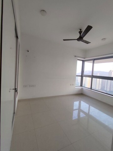 1 BHK Apartment For Sale in Kalpataru Immensa, Kolshet Road