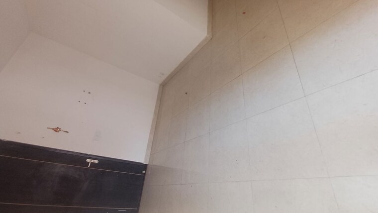 Kitchen, signature-the-serenas 2.5 Bedroom 745 Sq.Ft. Apartment In Sohna Sector 36 Gurgaon 10087488