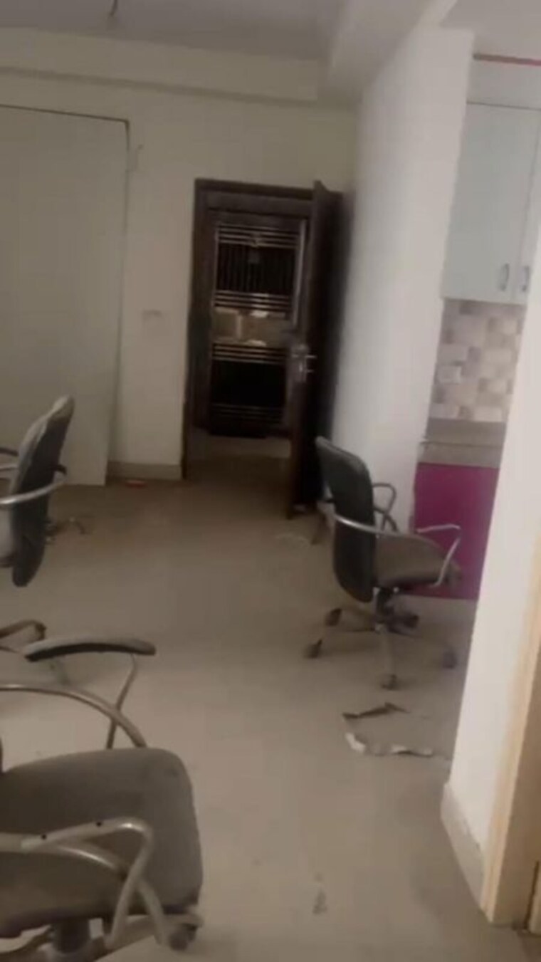 Bathroom, radicon-vedantam 3 Bedroom 1227 Sq.Ft. Apartment In Sector 16c Greater Noida Greater Noida 10087481