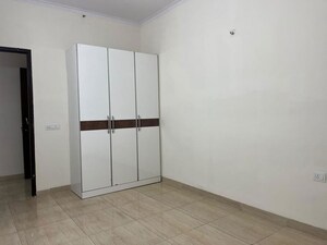 Room in 3 BHK Apartment at Gaur Sportswood, Sector 79 – for Rent