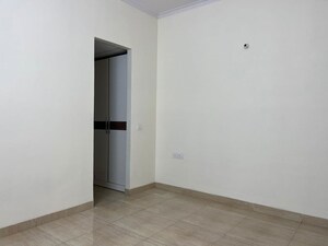 Room in 3 BHK Apartment at Gaur Sportswood, Sector 79 – for Rent