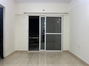 Room in 3 BHK Apartment at Gaur Sportswood, Sector 79 – for Rent