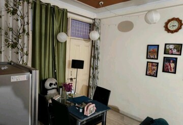 Living Room in 2 BHK Independent House at Omicron Ii Greater Noida – for Rent