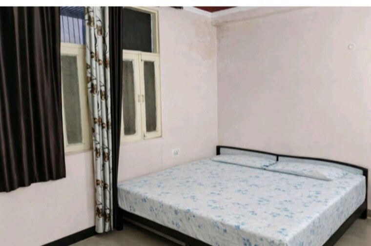 Room, omicron ii greater noida 2 Bedroom 1200 Sq.Mt. Independent House In Omicron Ii Greater Noida Greater Noida 10087602