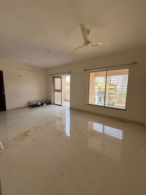 Room in 2 BHK Apartment at B U Bhandari Vaastu Viva, Wakad – for Rent