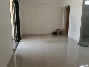 Room in 2 BHK Apartment at Kohinoor Courtyard One, Wakad – for Rent
