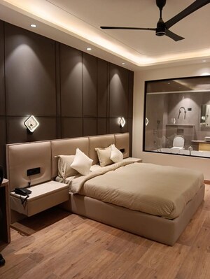  Showroom For Sale in Sector 28