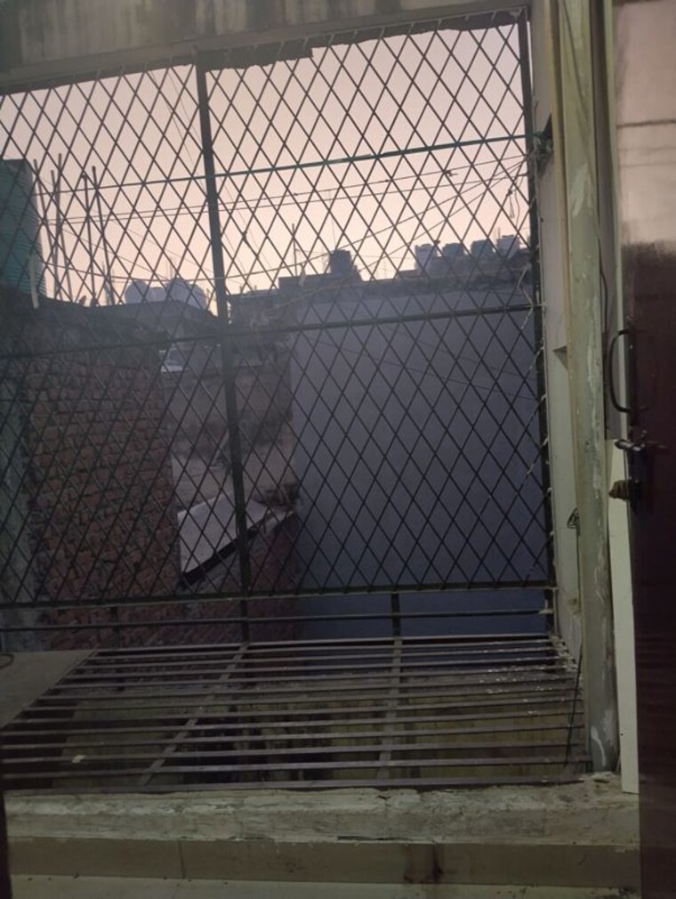 Bathroom, neb sarai 1 Bedroom 450 Sq.Ft. Builder Floor In Neb Sarai Delhi 10087635