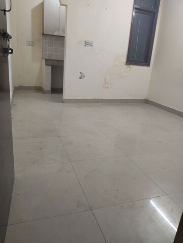 Room in 1 BHK Builder Floor at Neb Sarai – for Rent