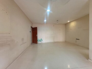 Room in 2 BHK Apartment at RNA Continental, Chembur – for Rent