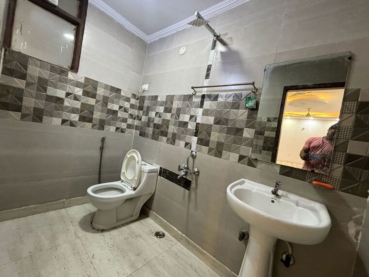 Master Bedroom, saket 1 RK 600 Sq.Ft. Builder Floor In Saket Delhi 10087662
