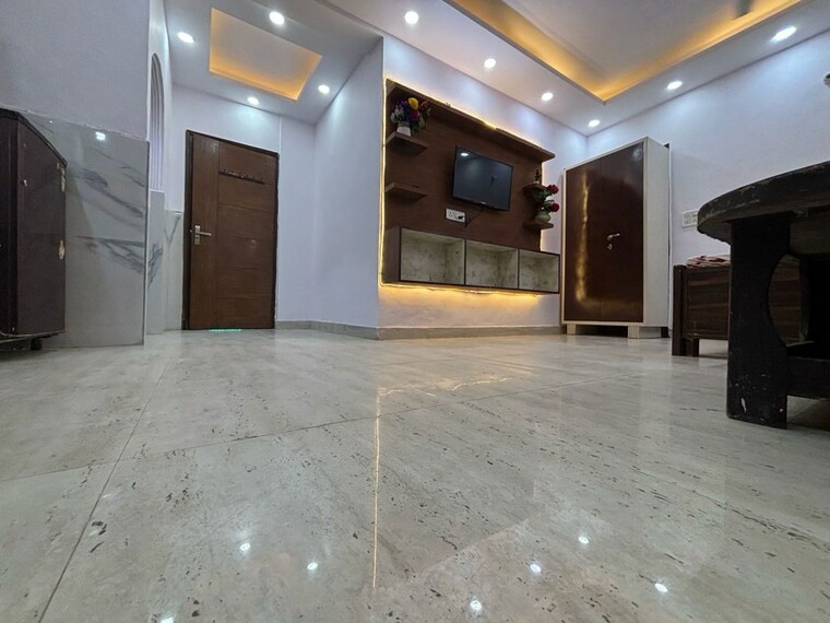  Parking, saket 1 RK 600 Sq.Ft. Builder Floor In Saket Delhi 10087662