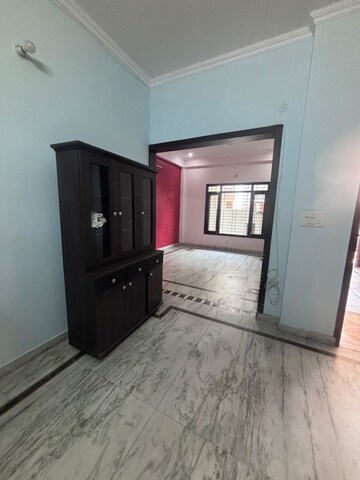 Room in 2 BHK Independent House at Gomti Nagar – for Rent