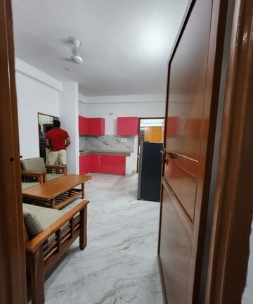 Furnished Amenities in 1 BHK Builder Floor at Saket – for Rent