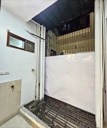  3 BHK Builder Floor at Indrapuram – for Sale