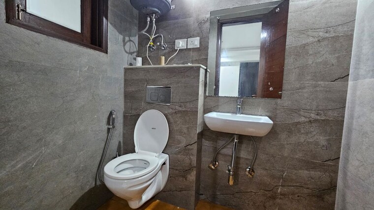 Bathroom, saket 2 Bedroom 800 Sq.Ft. Builder Floor In Saket Delhi 10087722