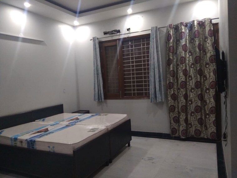 Bedroom, cosmos-shivalik-homes 2 Bedroom 1100 Sq.Mt. Apartment In Upsidc Site C Greater Noida 10087745
