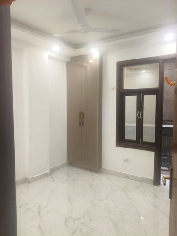 Room in 1 BHK Builder Floor at Maidan Garhi – for Rent